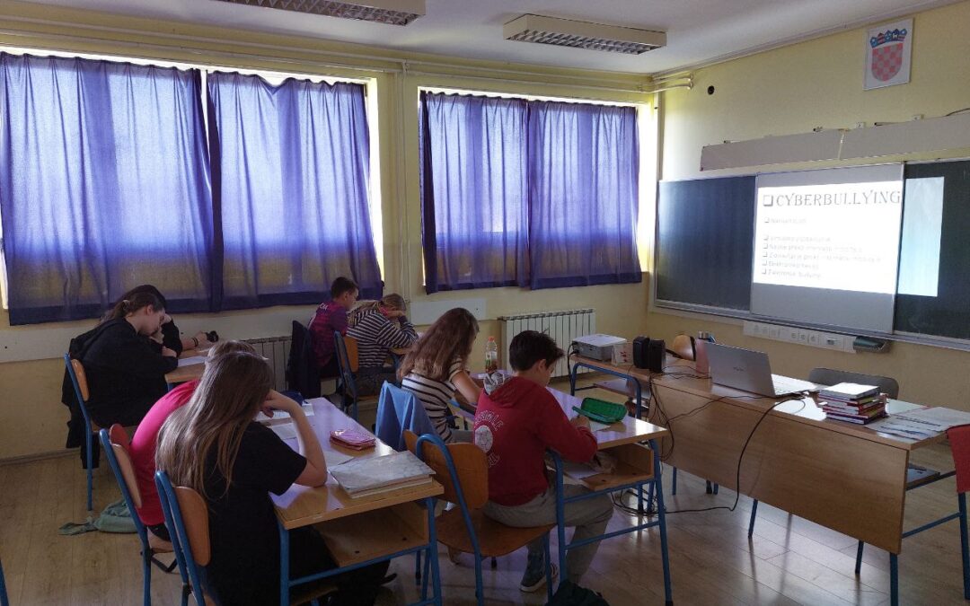 Učenje o zaštiti od elektroničkog nasilja i lažnim vijestima na internetu
